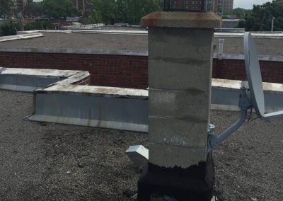 Réparation de toiture et enlèvement de la cheminée à Montréal (Avant) | Toiture Roger Savoie